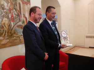 Premiazione Presidente Pittella con targa Panorama d'Italia