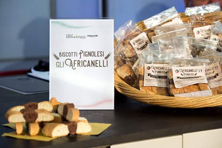 A Miss Italia, gli Africanelli, dolcetti tipici di Pignola - Oltre Free ...